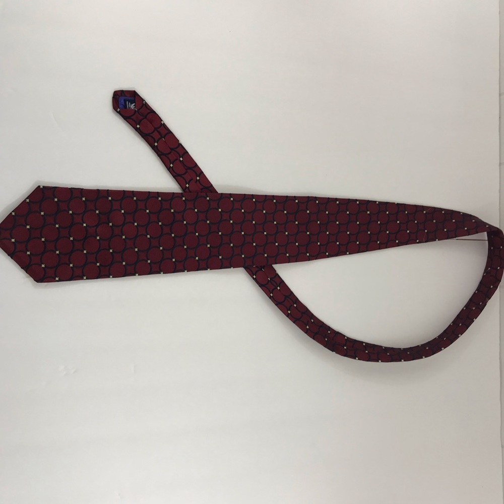 Nautica Tie 100% Silk Red and Black design.